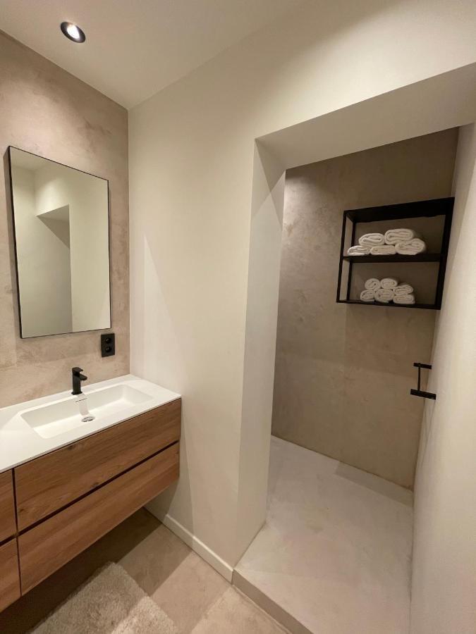 3 Room Luxury Design Apartment With Airconditioning, Close To Gent St-Pieters Station Экстерьер фото